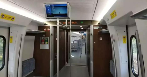 櫻花燦漫江南岸，“紹興風情”駛過來