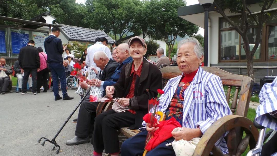 1592985433.jpg 1592985433.jpg